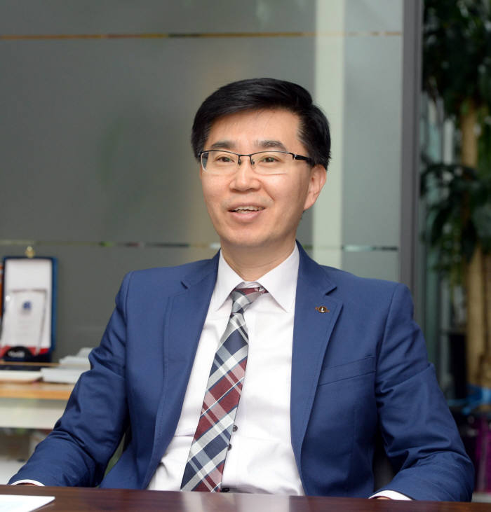 [최고를 향해 뛴다]이맥스솔루션 “소스 공개....자동자 부품 최고 ERP업체 우뚝”