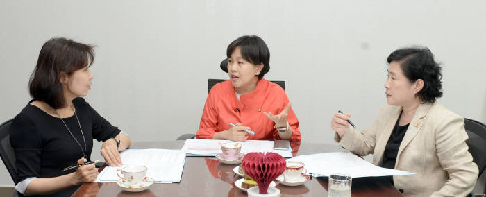 미래 먹거리 창출에 여야 3당 합의... 초당적 국회 4차산업혁명포럼 결성