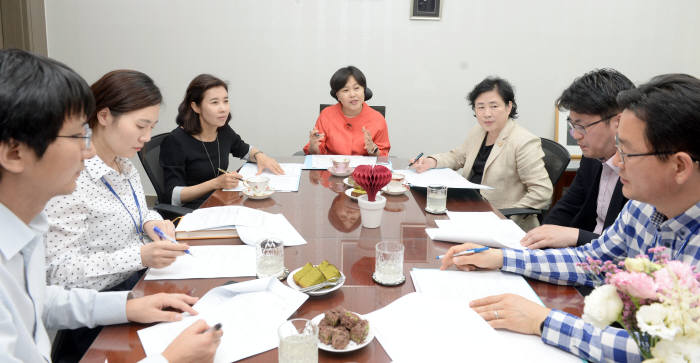 미래 먹거리 창출에 여야 3당 합의... 초당적 국회 4차산업혁명포럼 결성