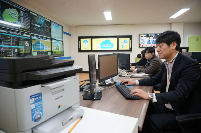 지케스가 제주도에서 운영하는 `지킴-e` 클라우드 모니터링 센터.