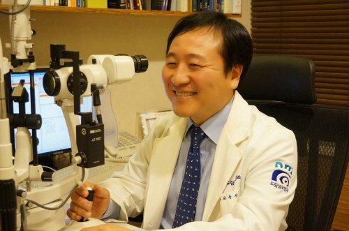 라식-라섹 후 시력퇴행, 재수술 받아야 할까?    
