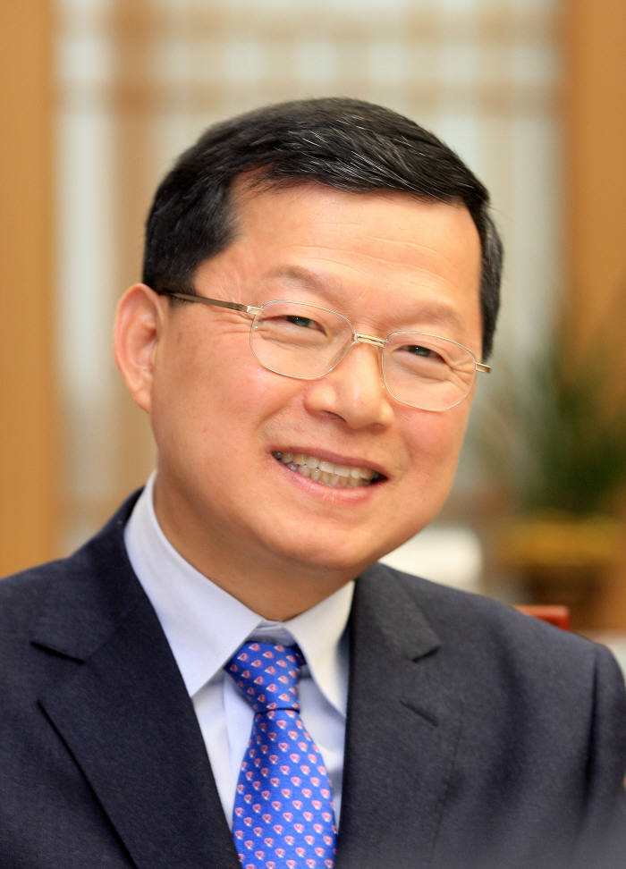 심보균 행정자치부 차관