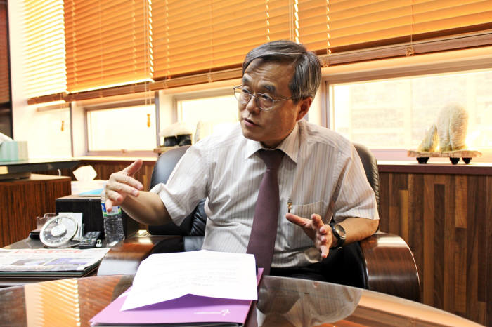 서정선 공우생명정보재단 이사장