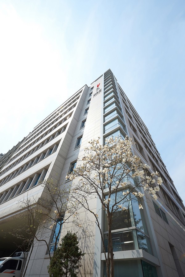 국제약품 본사 전경. 사진/국제약품
