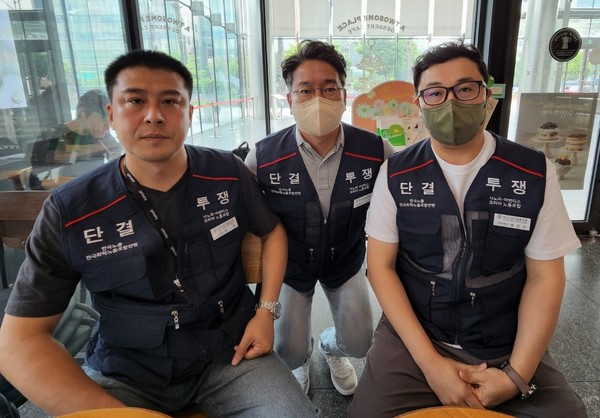 (왼쪽부터)박영 사노피 아벤티스 코리아 노조위원장, 우성민, 배진우 노조부위원장 사진/프레스나인