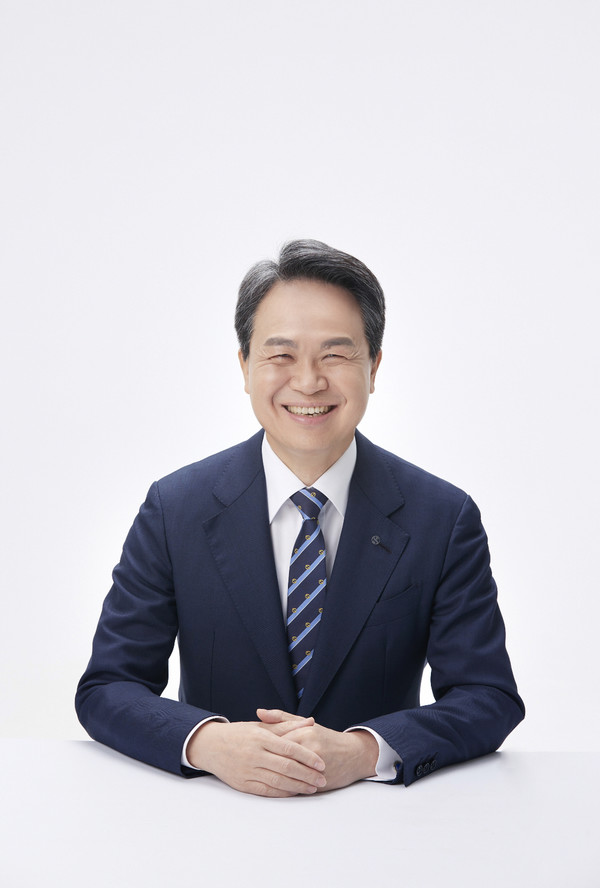 진옥동 신한금융 회장. 사진/신한금융