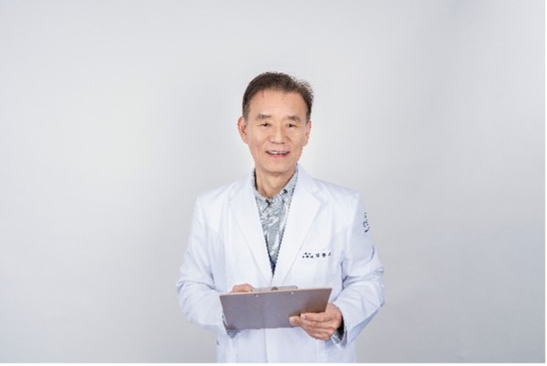 도반한방병원 혈액종양내과 김준석 교수. 사진/도반한방병원