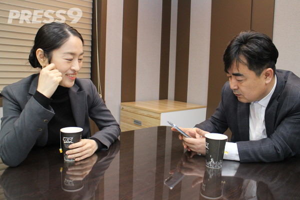 XR바이오태크 이현미 대표와 황창선 연구소장