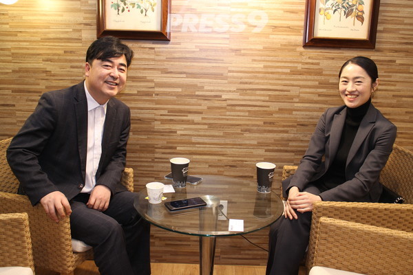 XR바이오테크 이현미 대표와 황창선 연구소장