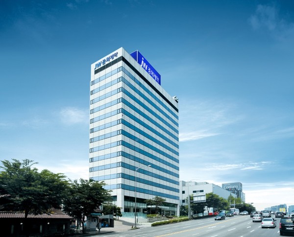 JW중외제약 본사 전경. 사진/JW중외제약