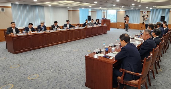 금감원이 27일 오후 개최한 IFRS17 가이드라인 회계처리 관련 설명회 사진/프레스나인